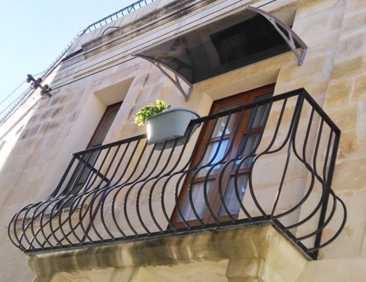 PC陽光板雨搭廠家 PC陽光板雨搭廠家